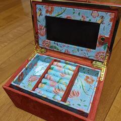 【値段交渉歓迎】メイリージュエリーボックスS　フランフラン　アクセサリーケースの画像