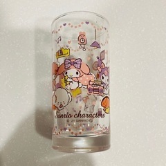 サンリオ　タンブラーグラスピンクの画像