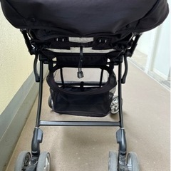 アップリカ　ラクーナ　ベビーカーの画像