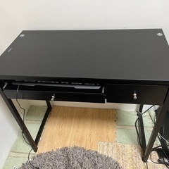 テーブル　学習机の画像