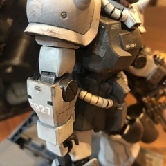 【完成品・塗装済み】MG 機動戦士ガンダム 第08MS小隊 MS-07B-3 グフカスタム 1/100スケールの画像