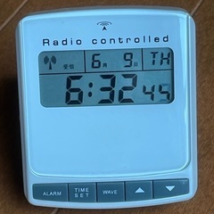携帯形式ポケット電波時計の画像