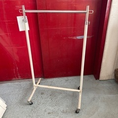 ハンガーラック☆86271業務用作りがしっかりしてます。