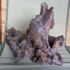 木の置物の画像