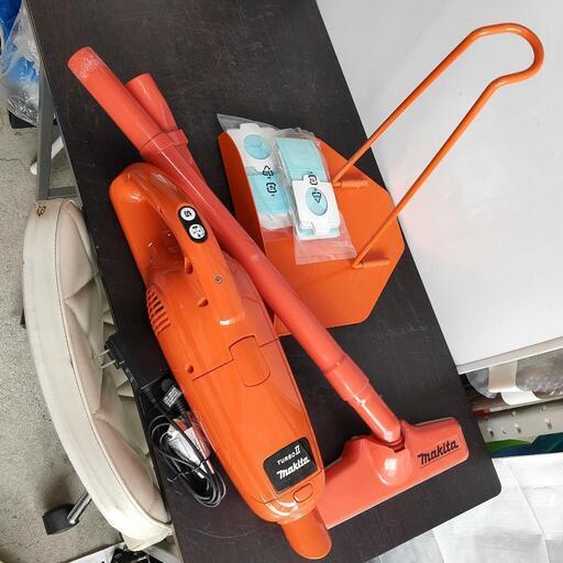 0610-015 マキタ 充電式掃除機 スタンドセット