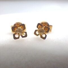 Ｋ１８ フラワーモチーフ ピアス　[3202]の画像