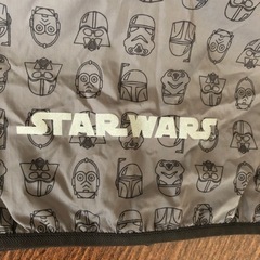 【値下げ！美品】スターウォーズ　ユニクロ　
ナイロンパーカー　ジップ　１５０の画像