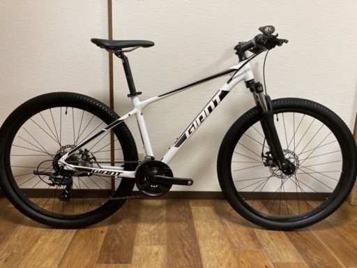GIANT ATX 27.5 MTB 街乗りにも扱い易いドライブトレインのオールラウンドマウンテンバイク