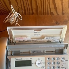 【Panasonic】FAX、コピーが可能◎ 電話機(子機、説明書付き)の画像