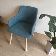 ブルーのゆったりチェア　【2,000円】の画像