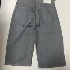 【値下げ】ユニクロ ショートパンツ(グレー)の画像