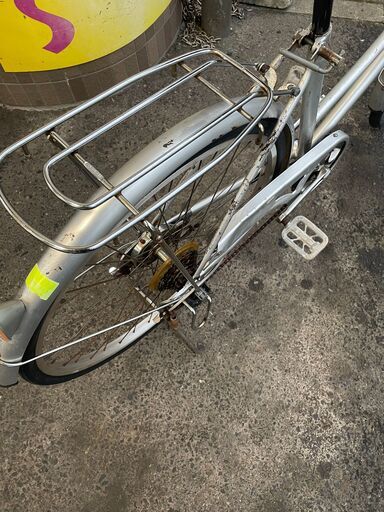 リサイクルショップどりーむ荒田店　No１７９　エコNo１４０５９X　自転車　シティサイクル　中古　ギア切り替え付き　LEDオートライト　２６インチ　