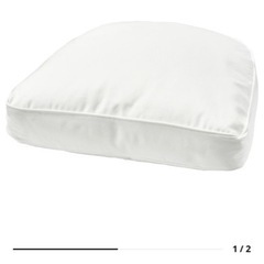 IKEA  ラタンチェア　専用クッション付きの画像
