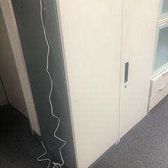 オフィス用スチールロッカー差し上げます