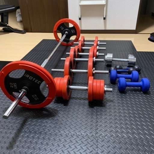 ダンベルとバーベル