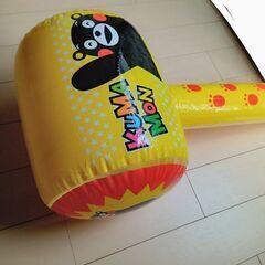 浮き輪 ハンマー型 くまモン エアー玩具の画像