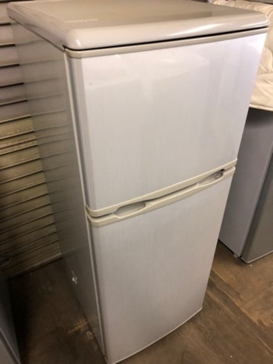 配送可能　2ドア冷蔵庫 （128L）　AR-130-S シルバー