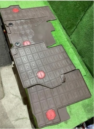 LA610S タント　フロアマット　チョコレート