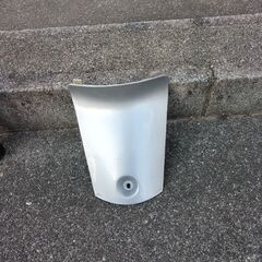 　ヤマハ　BJ 50　フェアリーシルバー　メットインカバーの画像