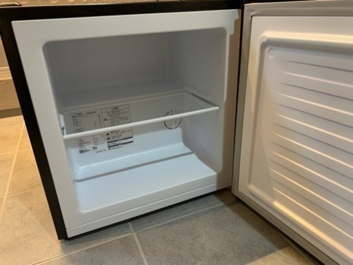 【2020年製】1ドア　32L 冷凍庫（右開き）　maxzen社　JF032ML01GM
