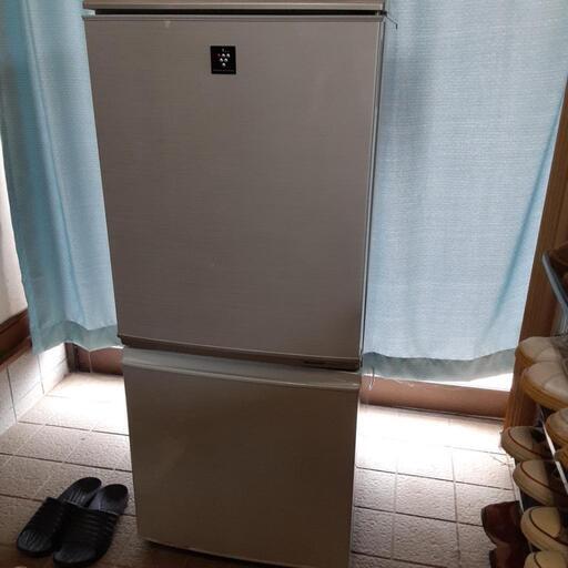 商談成立しました。中古　家電　冷蔵庫　シャープ　2011　実働品