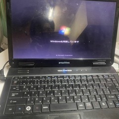 ノートパソコン　受け渡し予定者決まりました。