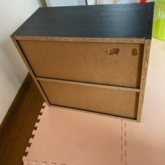 小さめの棚です。処分の為、値下げ😃👍の画像