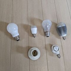電球、アダプターのセット