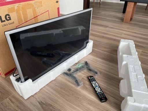 LG スマートテレビ32型 32インチ