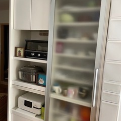 食器棚　スライド棚　引き戸