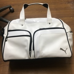 ゴルフのボストンバック　帽子とマーカーサービス