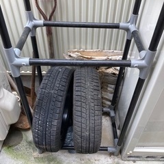 タイヤラック　普通車用の画像