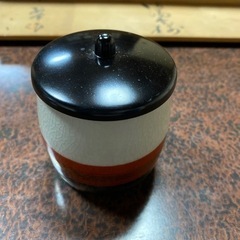湯呑み(ふたつき、箱つき)15個セットの画像