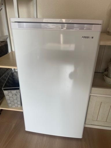 アイリスオーヤマ 前開き冷凍庫 60L ホワイト