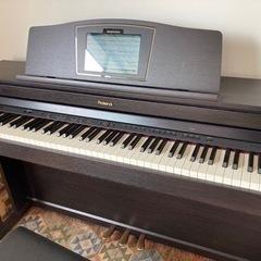 【値下げしました】電子ピアノ　ローランドHPi-50eの画像