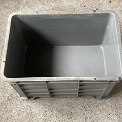 水槽　コンテナ　保管箱　樹脂製容器　1の画像