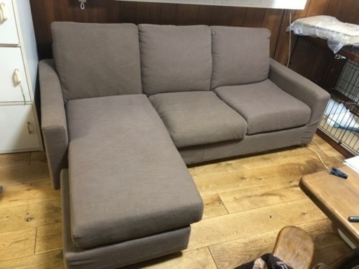 値下げしました〜　3人掛けソファー・中古