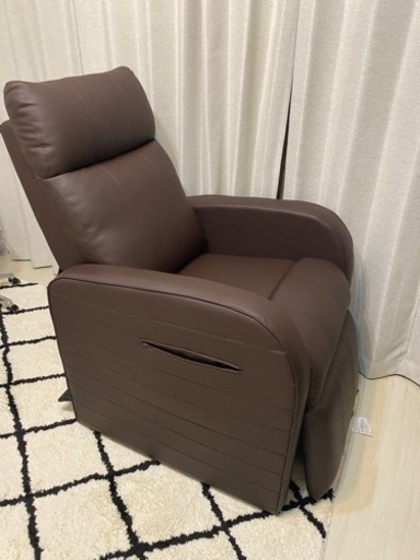 新品リクライニングチェア
