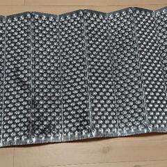 折りたたみキャンプマットの画像