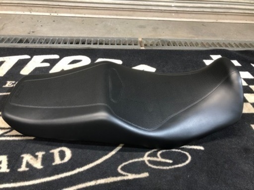 CB1300 純正ローダウンシート（新品未使用）SC54 18〜