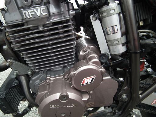 値下げしました！ホンダ　XLR250R鬼改　モタードタイプ　かなり改造済み　ハイカム　ボアアップ約280CC　エンジン変更（FTR２５０用）セル付き　足回り改造（XJR400）　キャブミクニTMR40　その他改造多数　エンジン始動フケ上がり良好　中古現状品