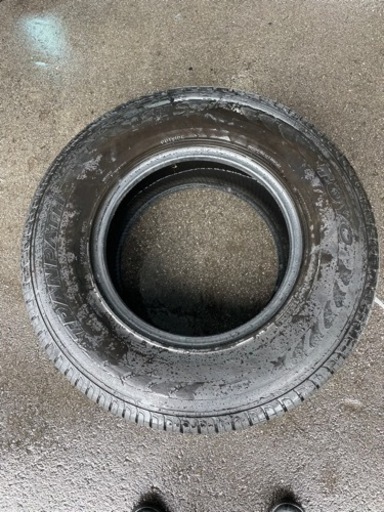タイヤ未使用　265/70R16 10部山