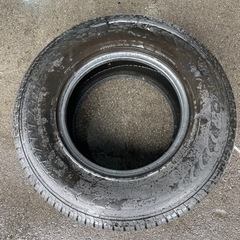 タイヤ未使用　265/70R16 10部山