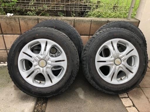 スタッドレスタイヤ　GOODYEAR 195/65R15