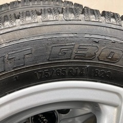 スタッドレスタイヤ　TOYO 175/65R14