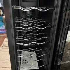 ワインセラー　12本　ミラーガラス　の画像