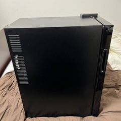 ワインセラー　12本　ミラーガラス　の画像