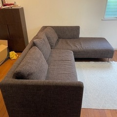フクラのカウチソファー