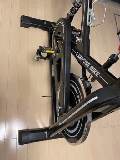 エアロバイク ほぼ未使用・新品 メーターなども付いた高性能品