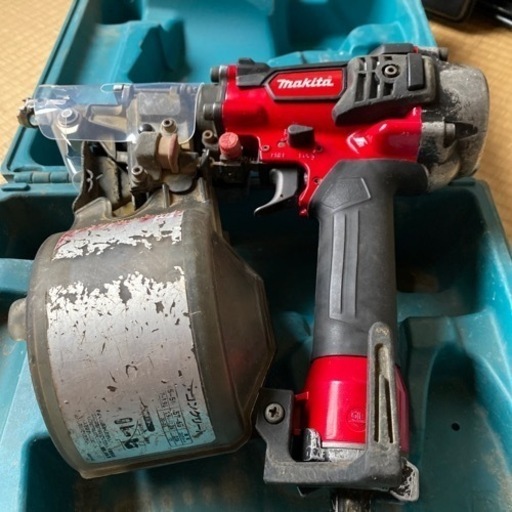 マキタ釘打ち機　AN633H